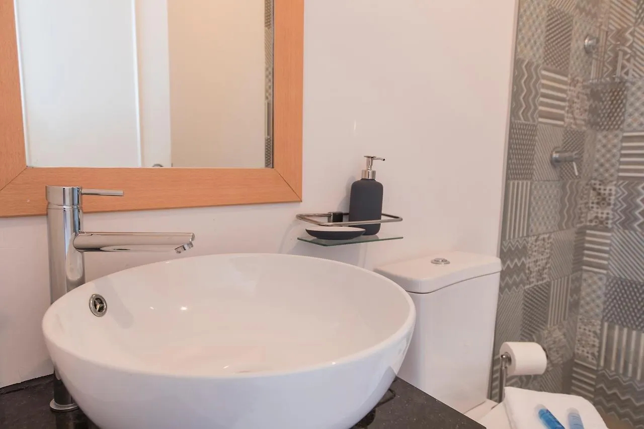 Lovelystay - Bica Patio Duplex Lisboa