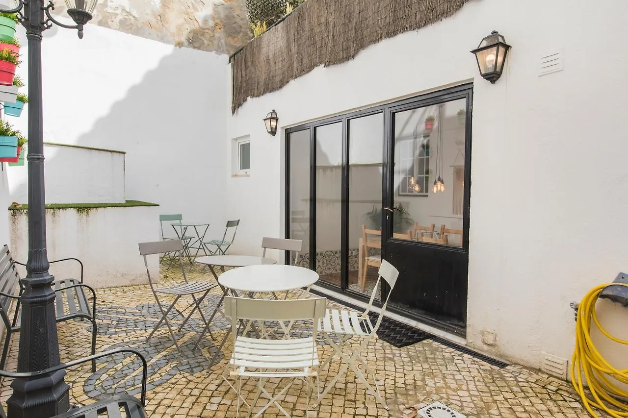 Apartmán Lovelystay - Bica Patio Duplex Lisboa