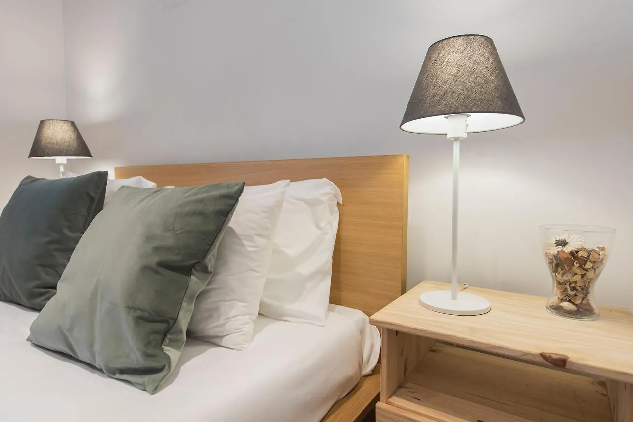 Lovelystay - Bica Patio Duplex Lisboa