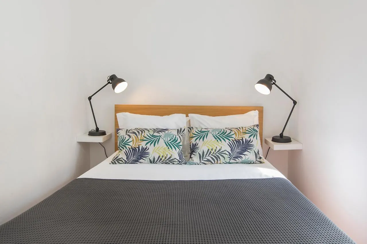 Appartement Lovelystay - Bica Patio Duplex Lissabon