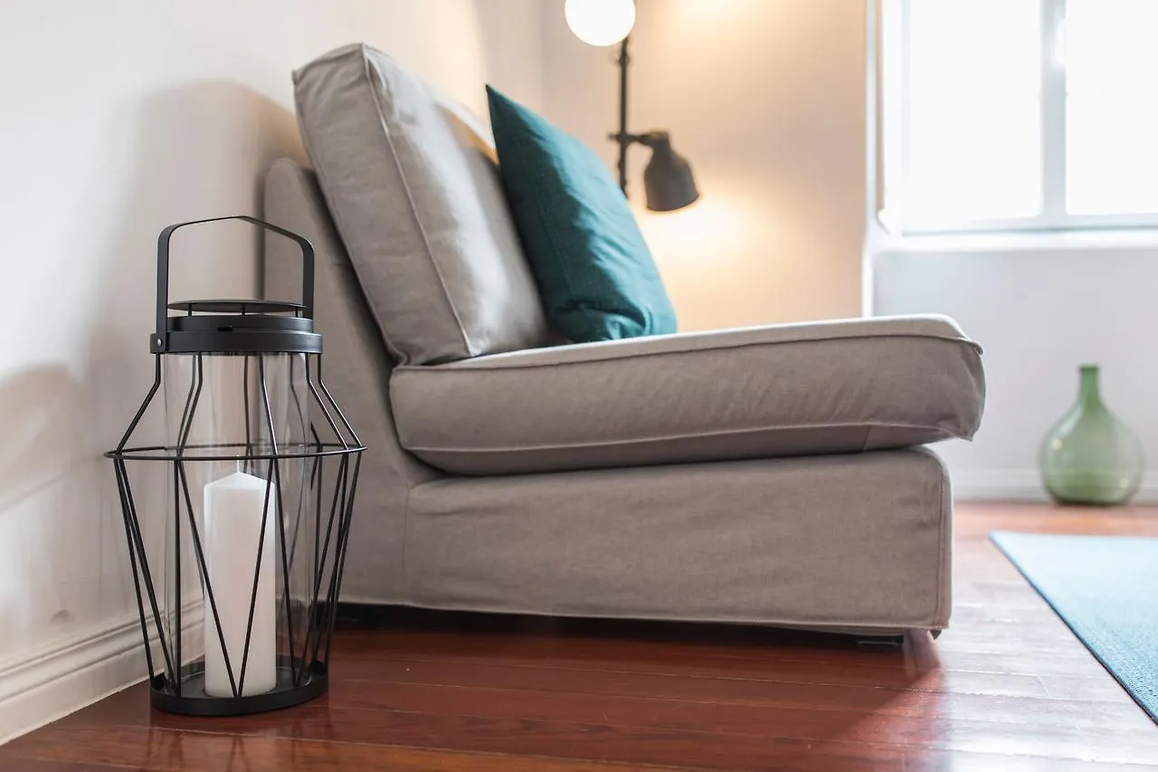 Lovelystay - Bica Patio Duplex Lissabon Appartement