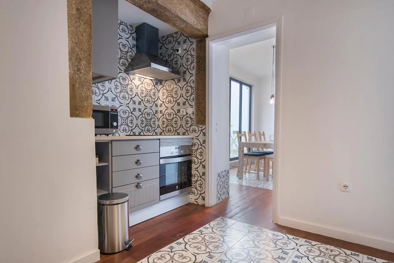 Lovelystay - Bica Patio Duplex Lissabon Appartement
