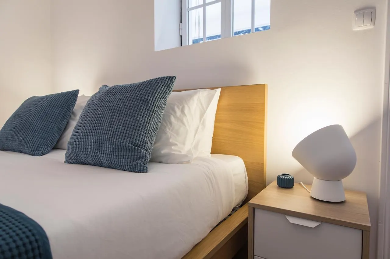 Lovelystay - Bica Patio Duplex Lissabon Appartement