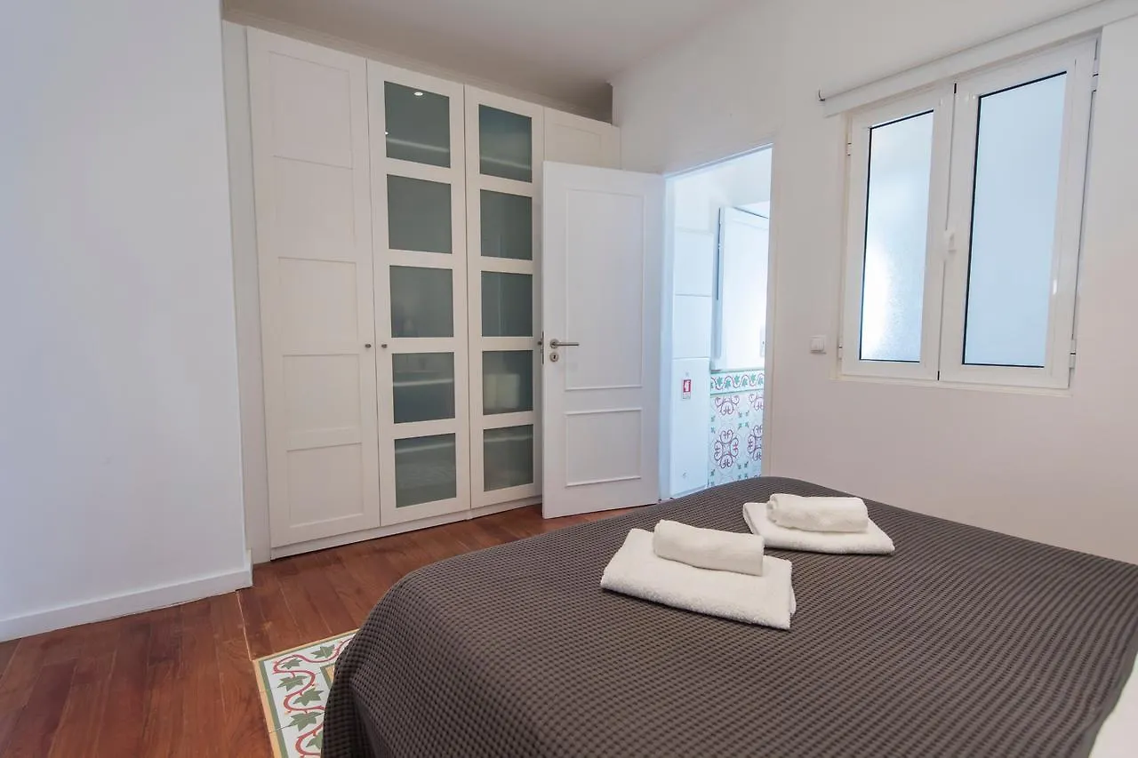 Lovelystay - Bica Patio Duplex Lissabon