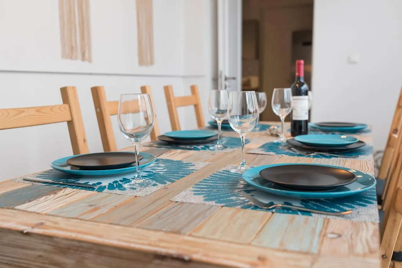 Lovelystay - Bica Patio Duplex Lissabon 0*,  Portugal