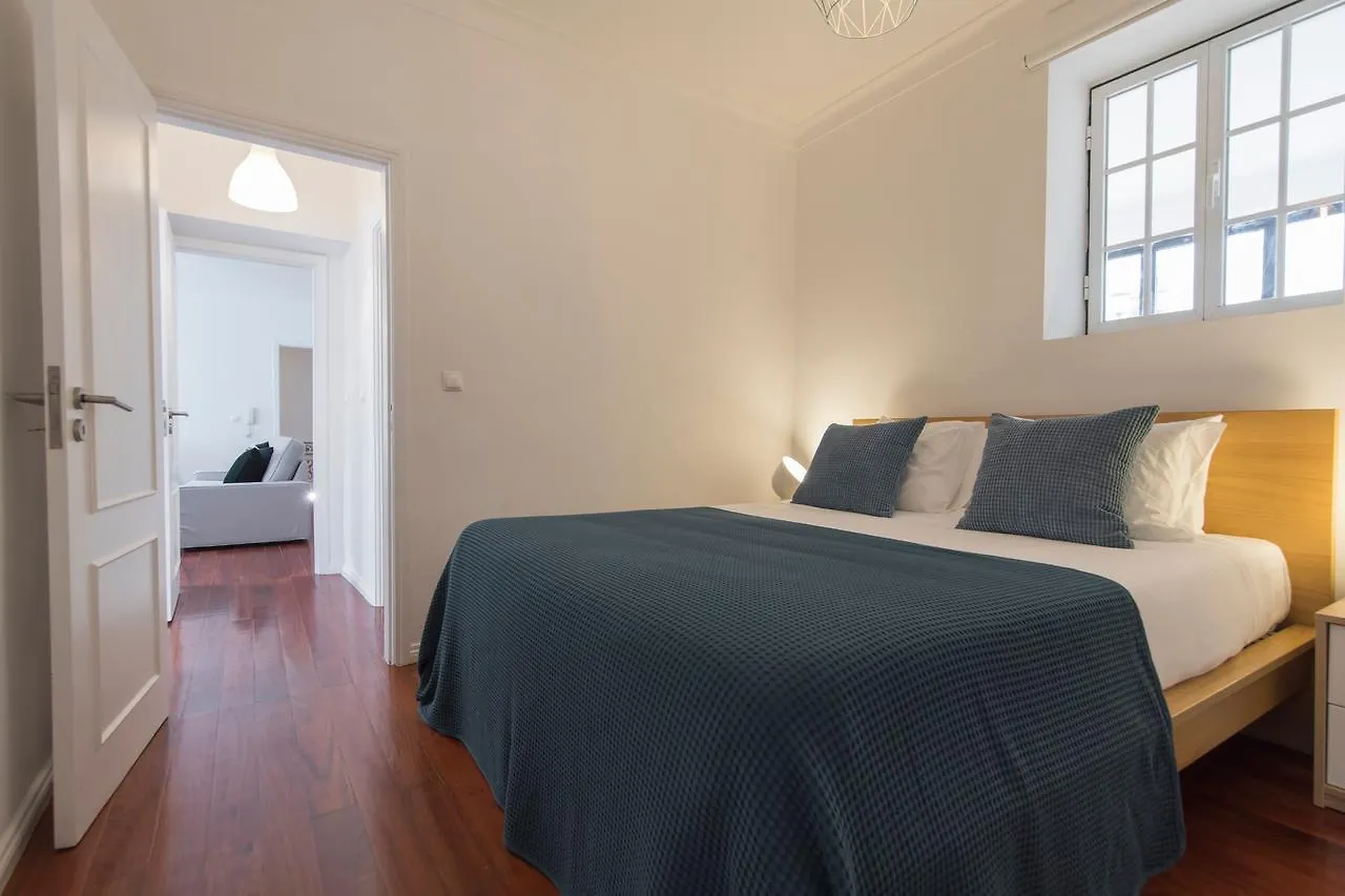 Lovelystay - Bica Patio Duplex Lissabon